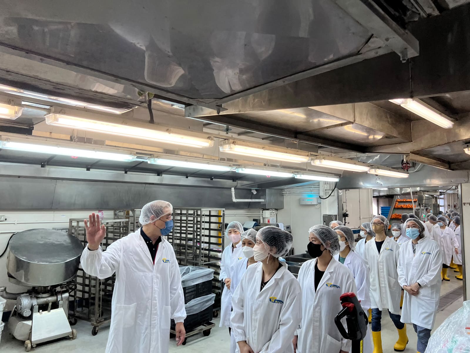 東華三院馬錦燦紀念小學