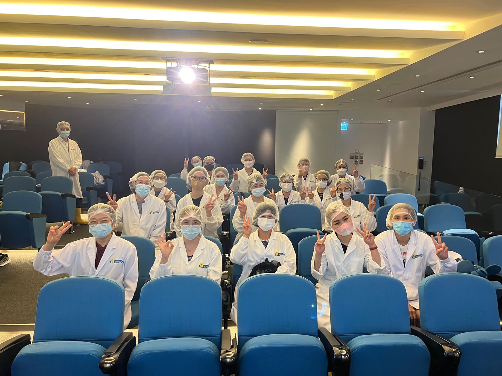 東華三院馬錦燦紀念小學