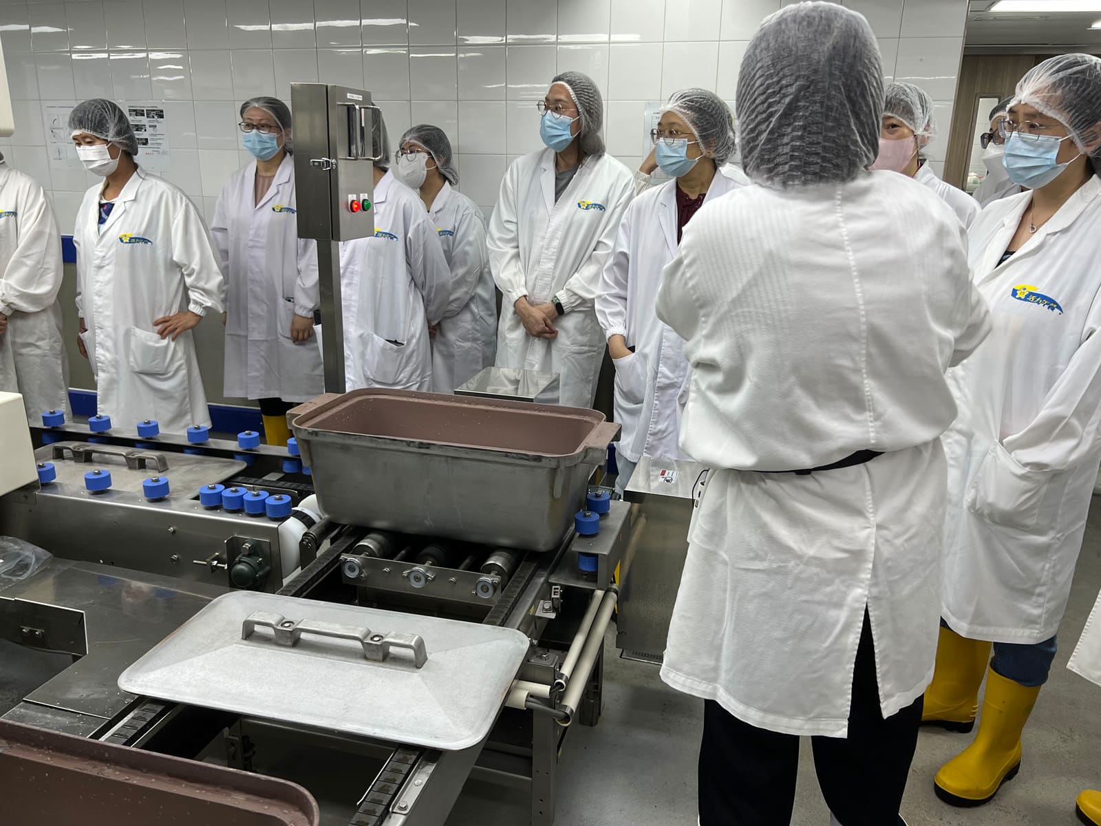 東華三院馬錦燦紀念小學