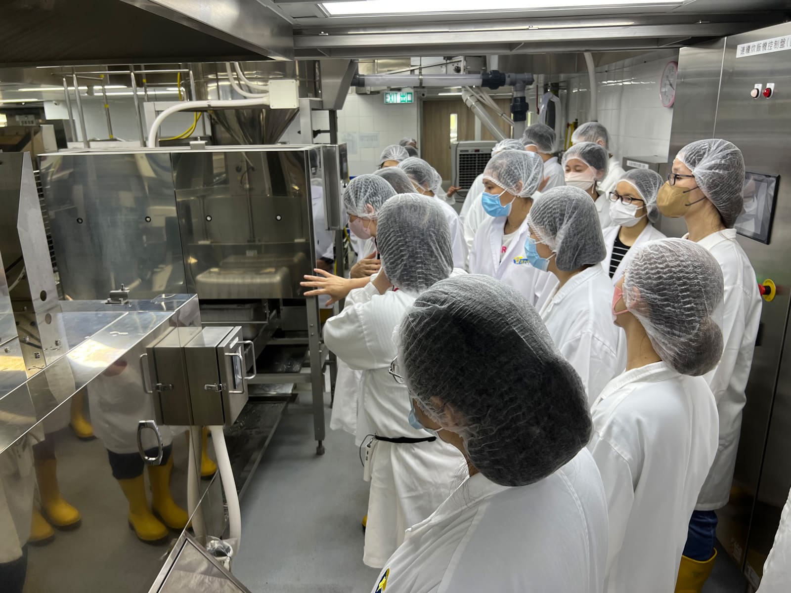 東華三院馬錦燦紀念小學